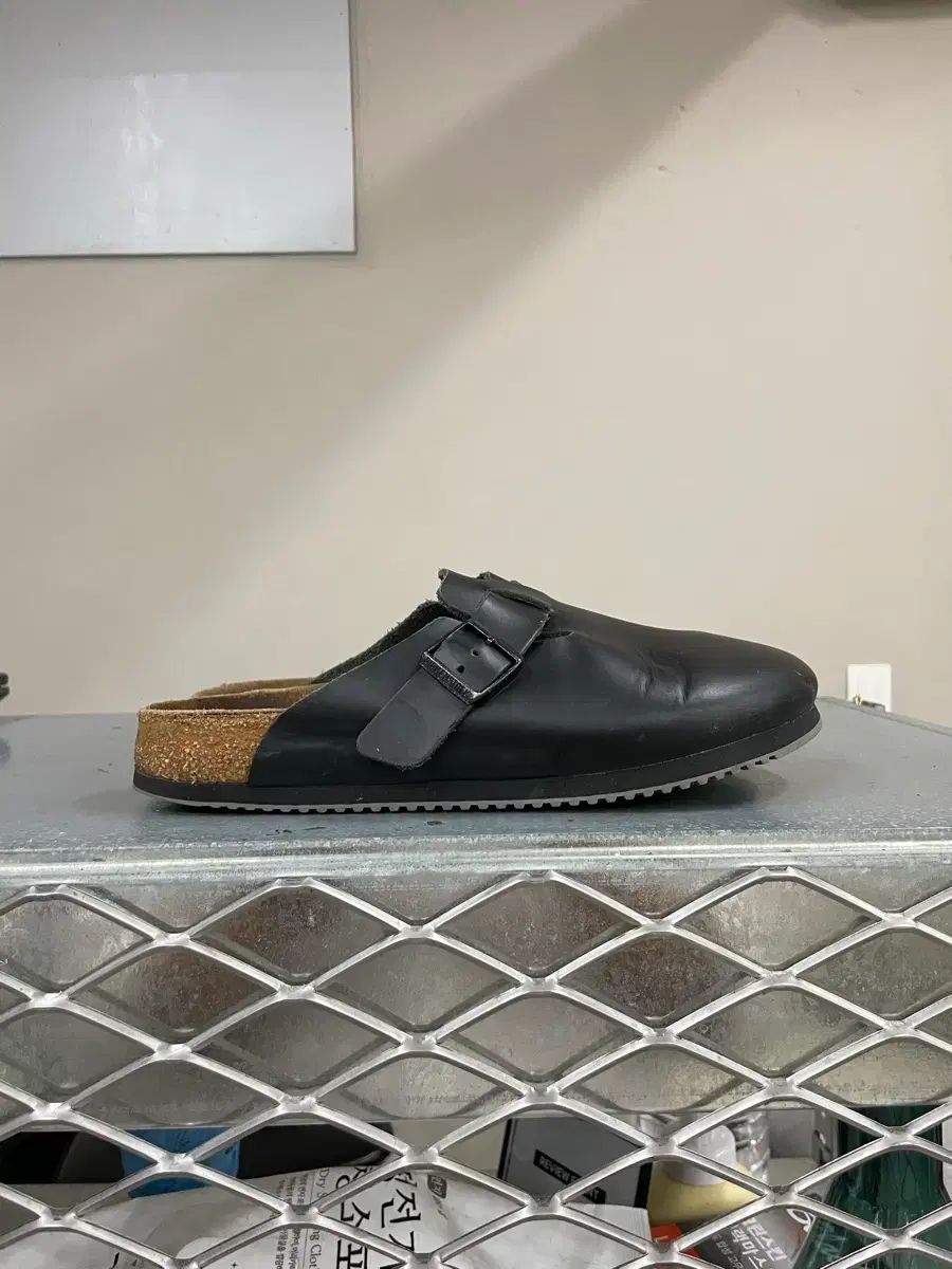 HOKA ONE ONE(ホカオネオネ) オラ リカバリー スライド 280 6,883円