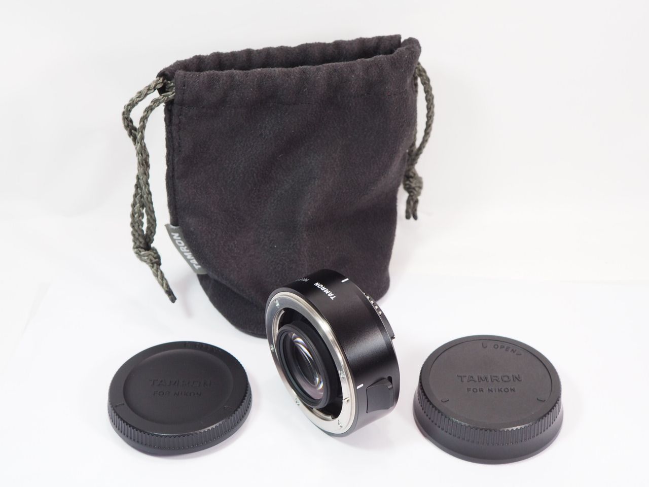 送料無料 作動良好 TAMRON TC-X14 TELE CONVERTER 1.4 ニコン Fマウント用 ポーチ付き タムロン 管TM9641