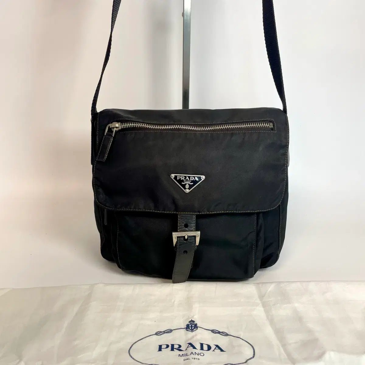 正規品 PRADA プラダ ワンバックル ブラック クロスバック - メルカリ