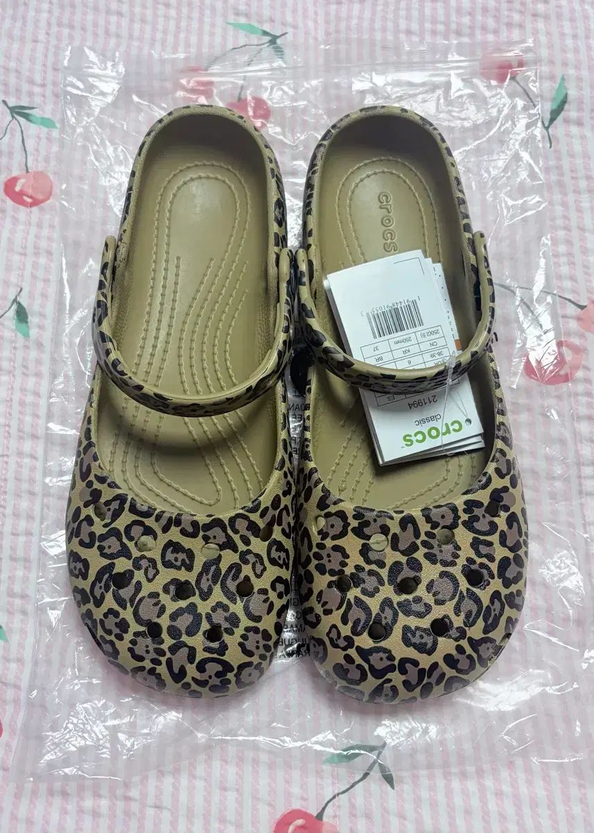 クロックス ヒョウ柄 レオパード パータン MARY JANE シューズ(正規品)