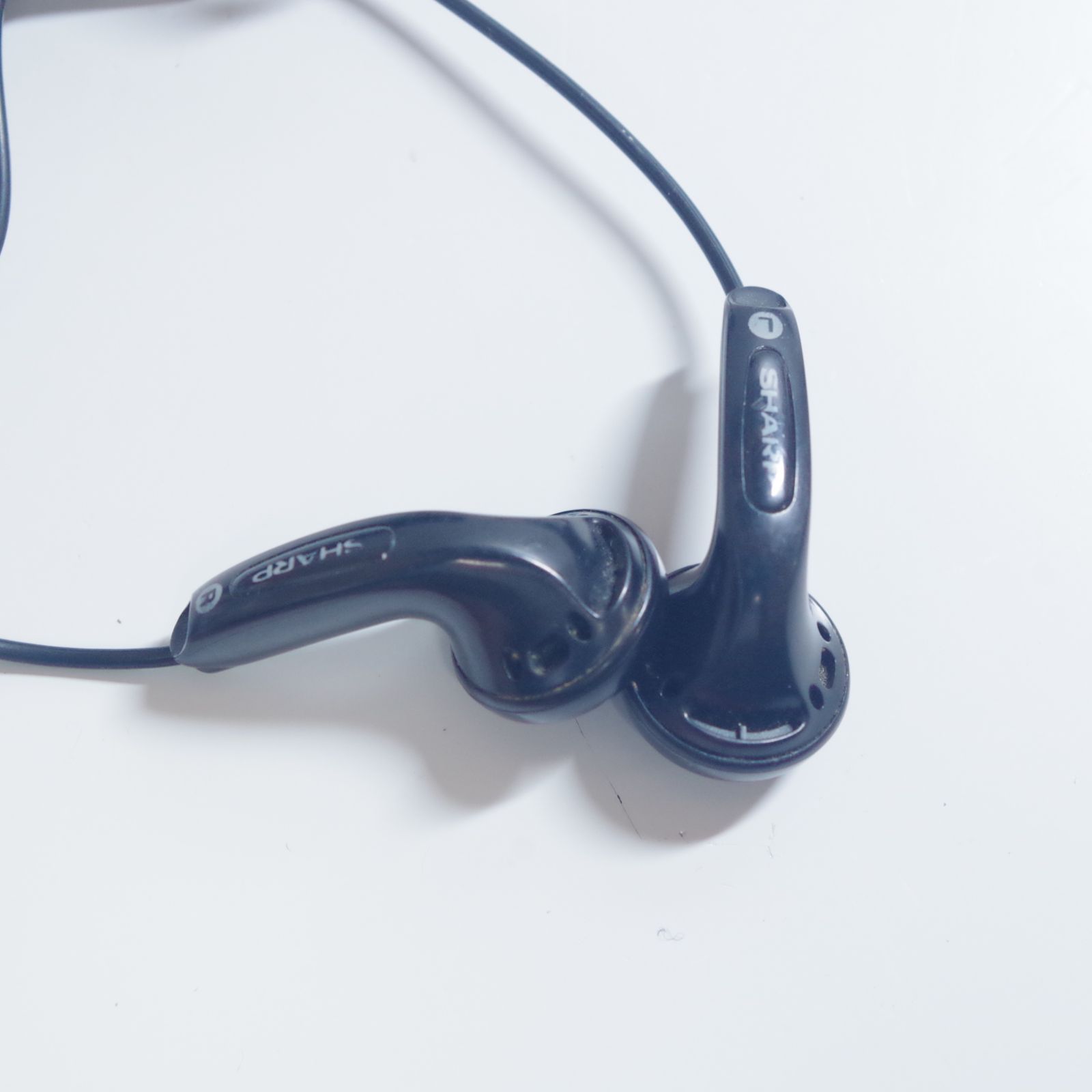 SHARP MD-DS33 ポータブルMDプレーヤー　中古品 A7448 SHARP ポータブルMDプレーヤー MD-DS33-S - メルカリ
