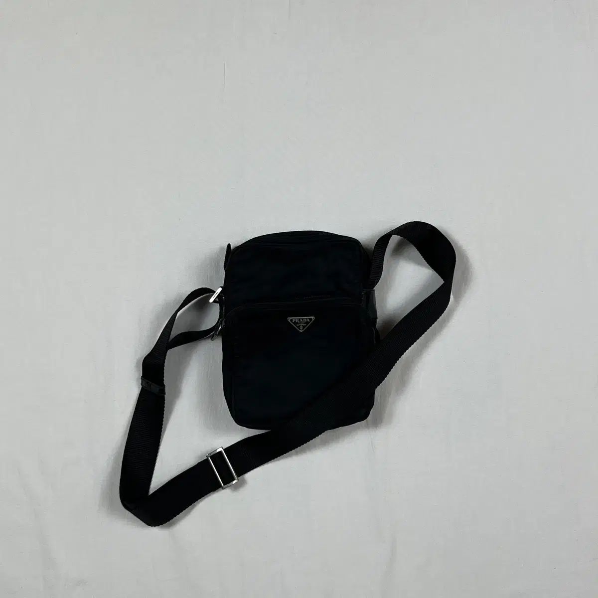 PRADA プラダ ロゴ クロスバック バッグ