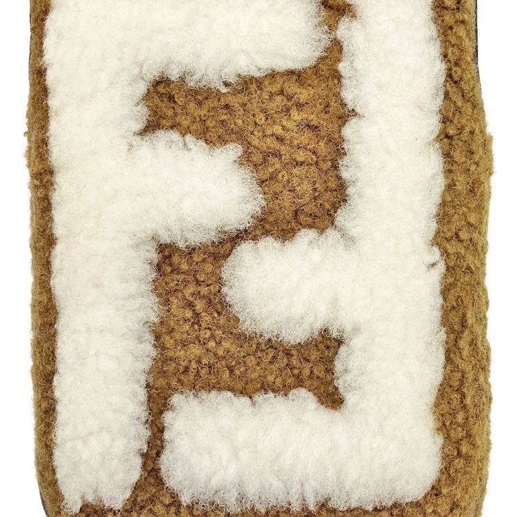 FENDI フェンディ FFロゴ iPhone 15 ケース iPhoneケース iPhoneカバー