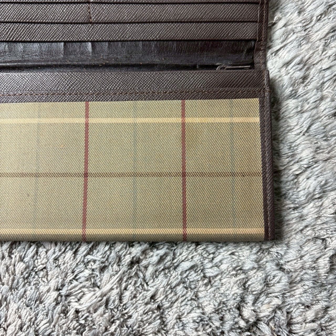 Burberrys バーバリー 長財布 二つ折り ノバチェック キャンバス