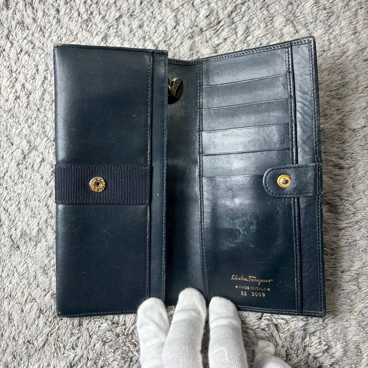 状態考慮※Salvatore Ferragamo フェラガモ 長財布 ヴァラリボン レザー