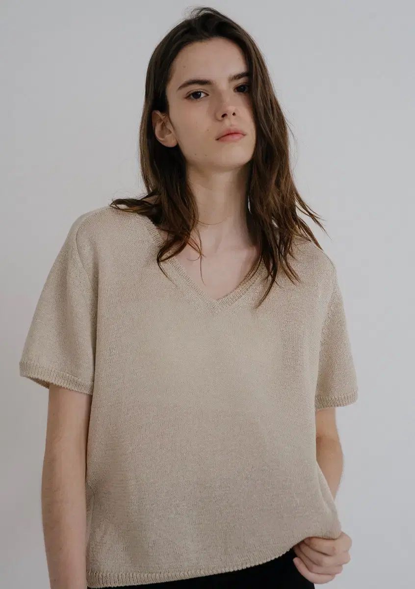 NOUN(ナウン)ベター Vネック ハーフ ペーパー ニット ベージュ 新品