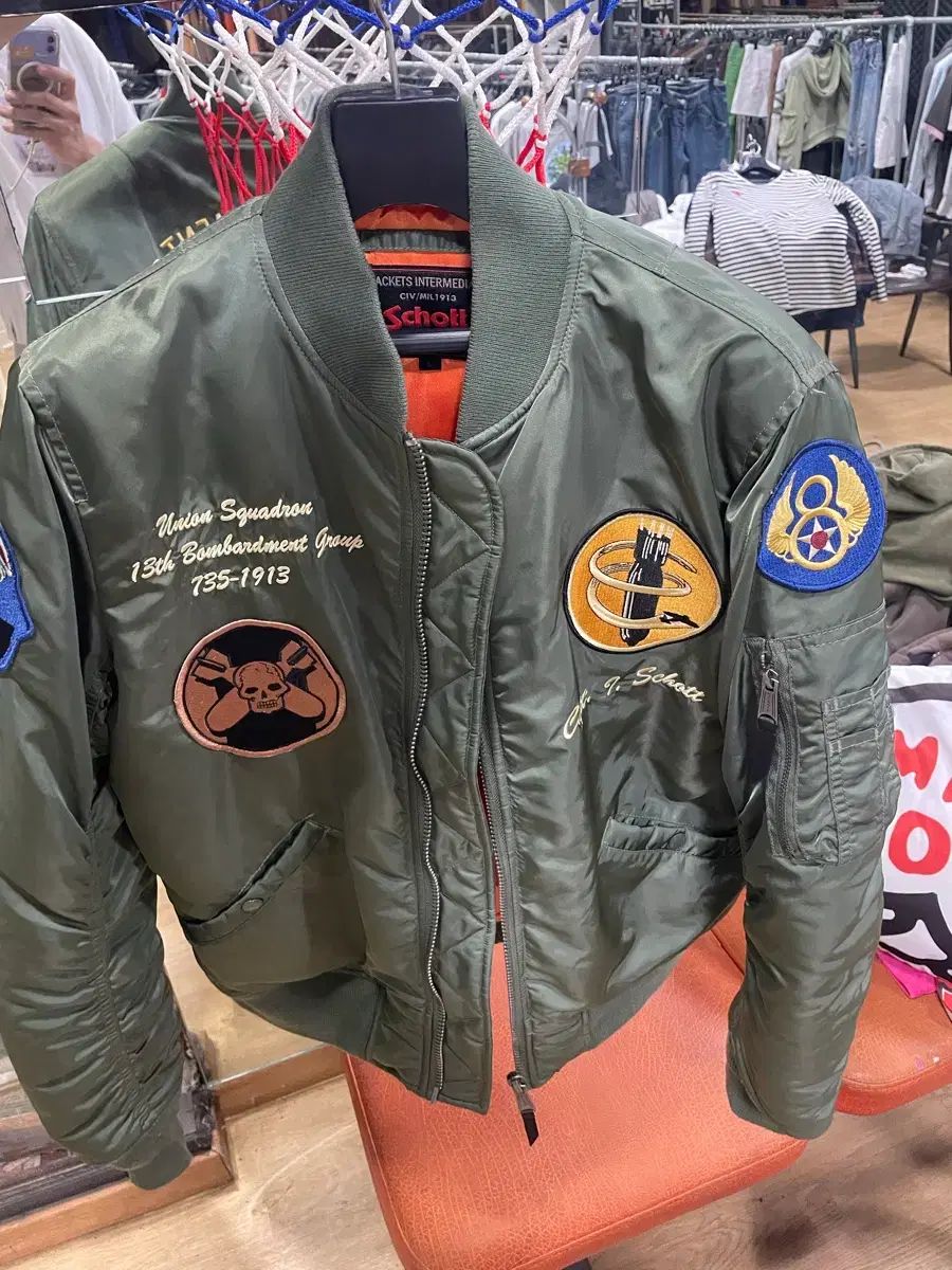 Schott 13th Bombardment Group MA-1 パイロットジャンパー