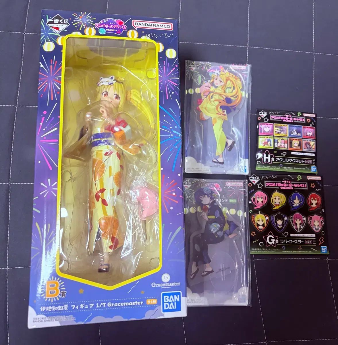 未開封)ぼっち・ざ・ろっく！ 一番くじ B賞 ニジカ フィギュア+グッズ4