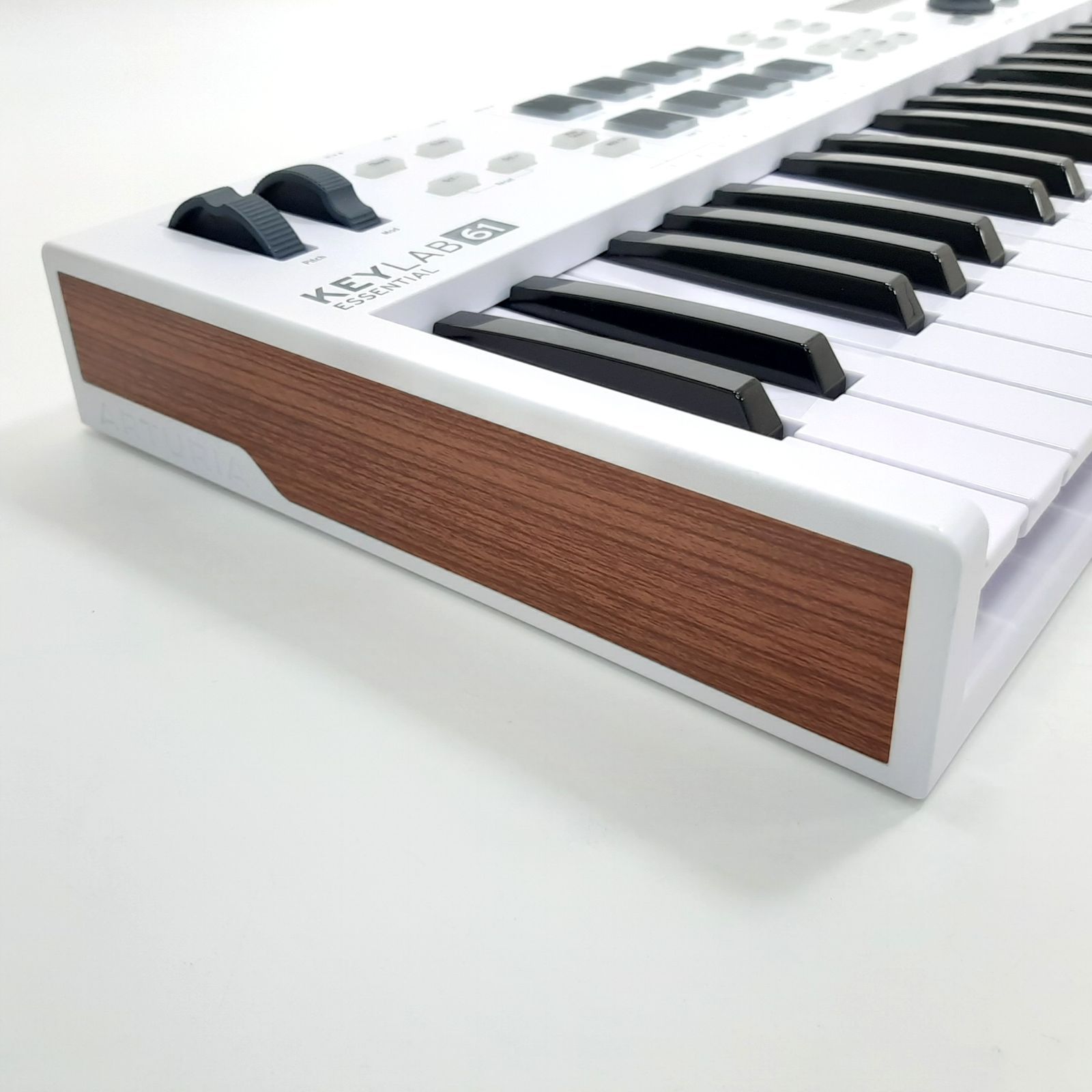 Arturia KeyLab Essential 61 MIDIキーボード コントローラー 動作確認