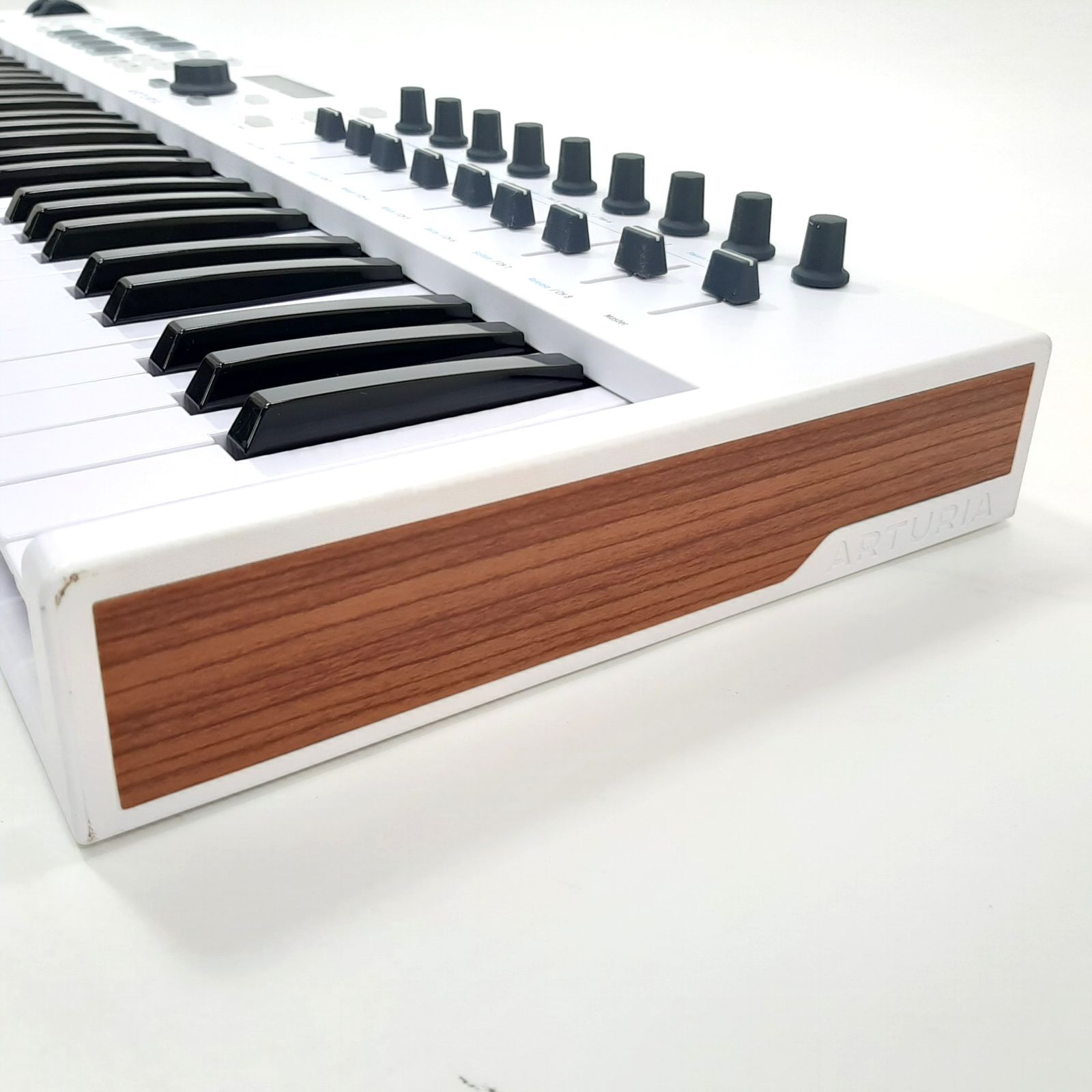 Arturia KeyLab Essential 61 MIDIキーボード コントローラー 動作確認