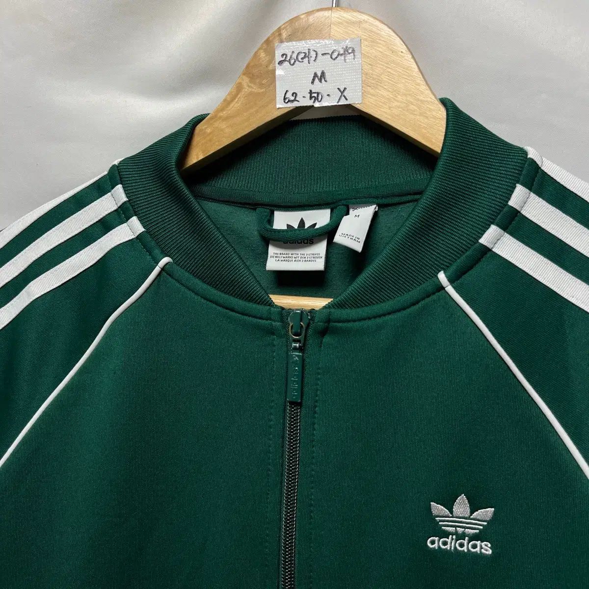 正規品/M adidas(アディダス) ヨーロッパ 緑グリーン セットアップ