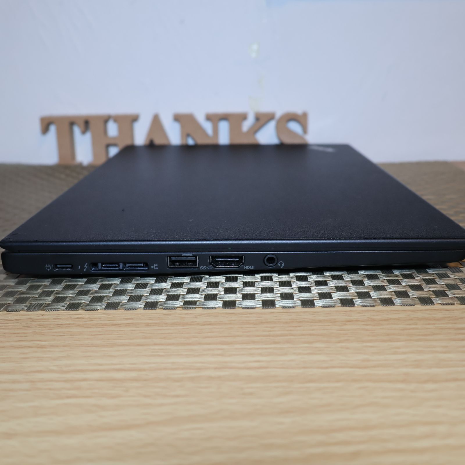 美品！小型軽量Win11公式対応i3/メ8G/SSD/FHD/無線/TypeC 小型！Win11公式対応8世代i3/メ8G/高速SSD/無線/カメラ/TypeC Amazon.co.
