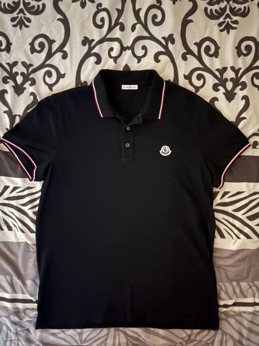 正規品 M MONCLER モンクレール カラーTシャツ ほぼ新品