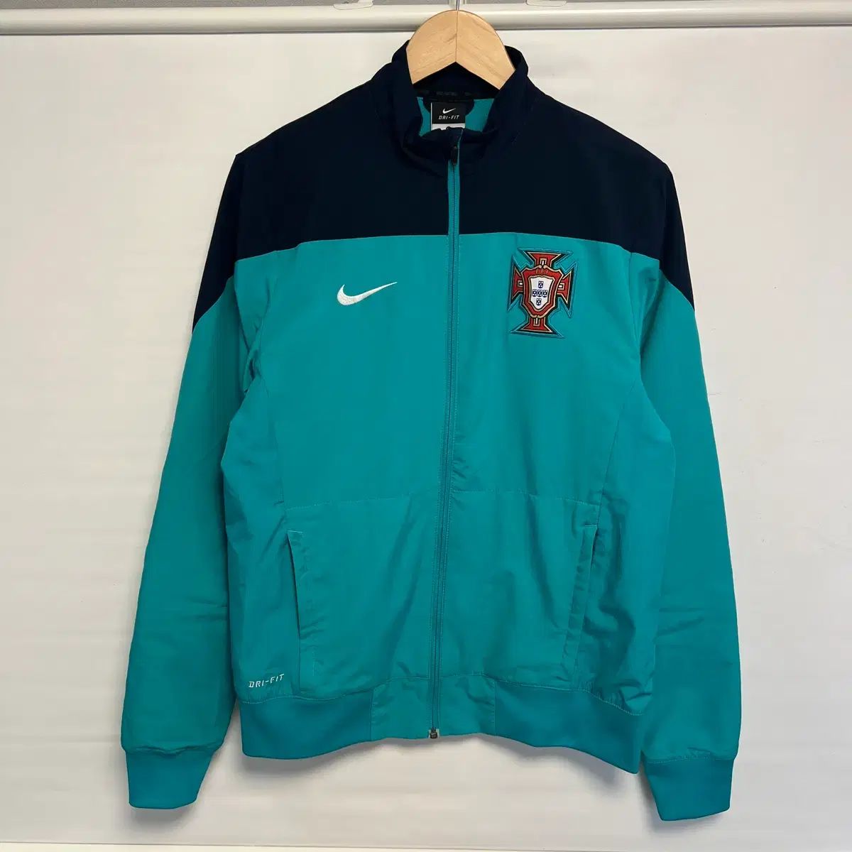 正規品/M NIKE ポルトガル サッカー 韓国国家代表 トレーナー ミント色 ウィンドブレーカー