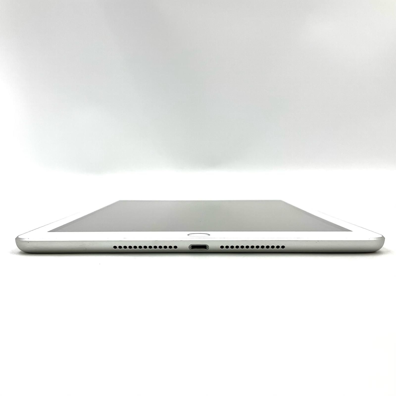 iPad 第6世代 9.7インチ 32GB シルバー docomo - YTH