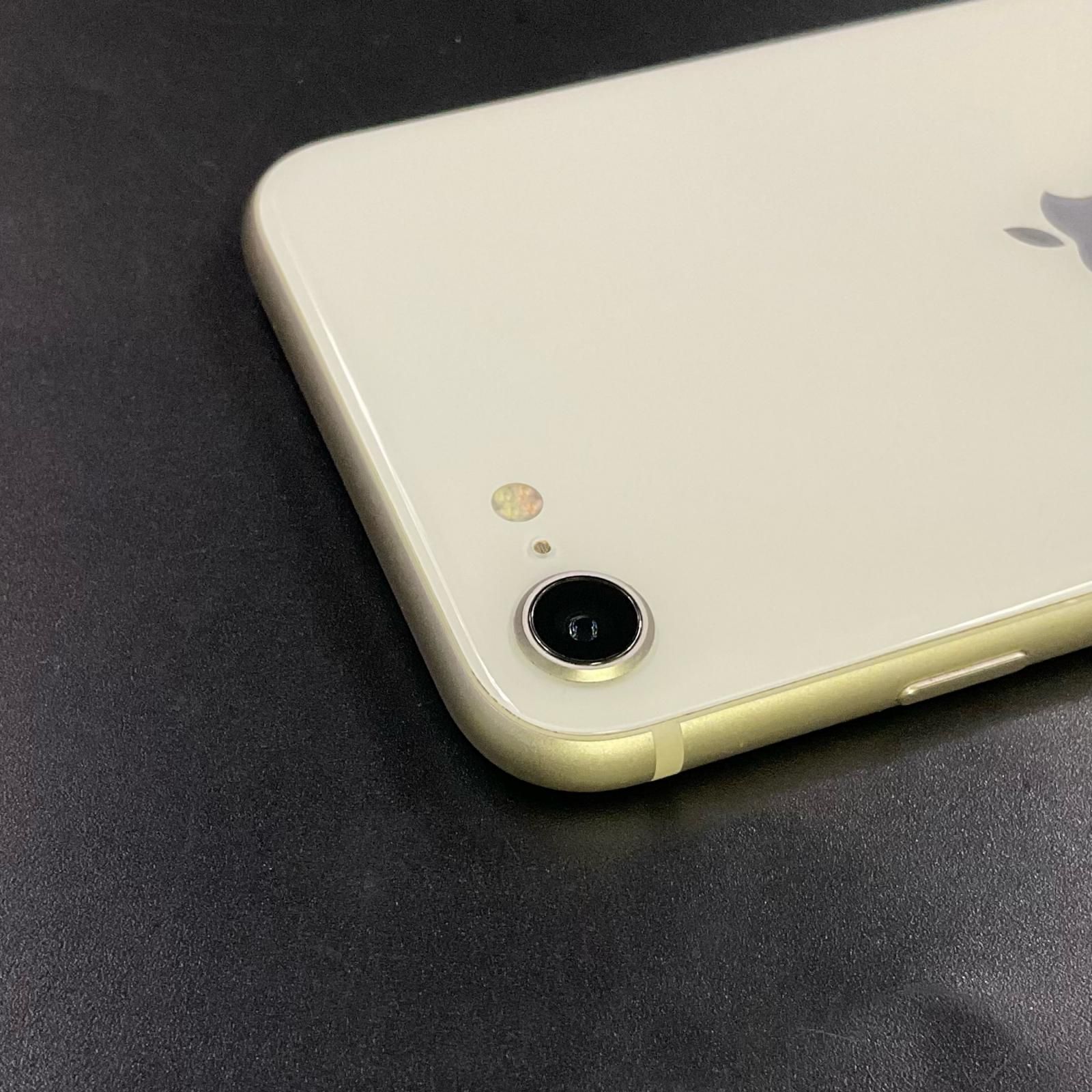 iPhone SE3 64GB スターライト SIMフリー - メルカリ