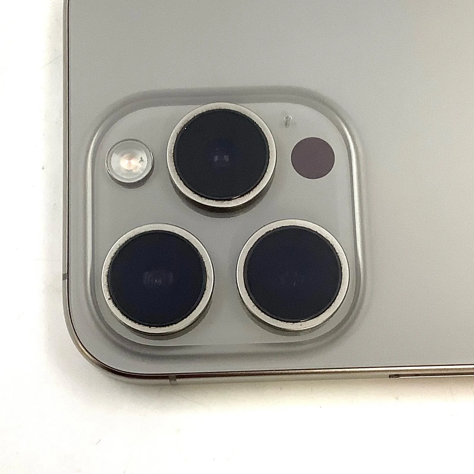 全額返金保証】【最速発送】 iPhone 15 Pro 128GB ナチュラル