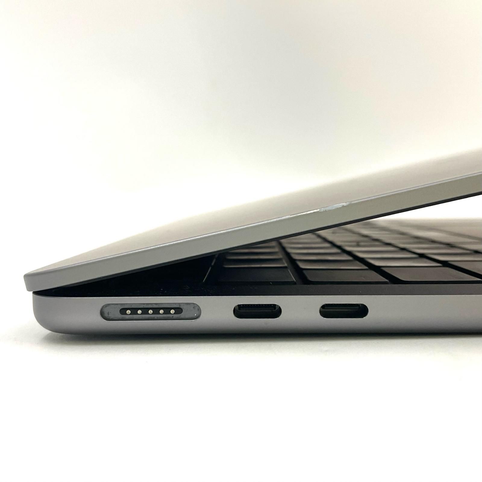 美品 MacBook Air M2 13.6