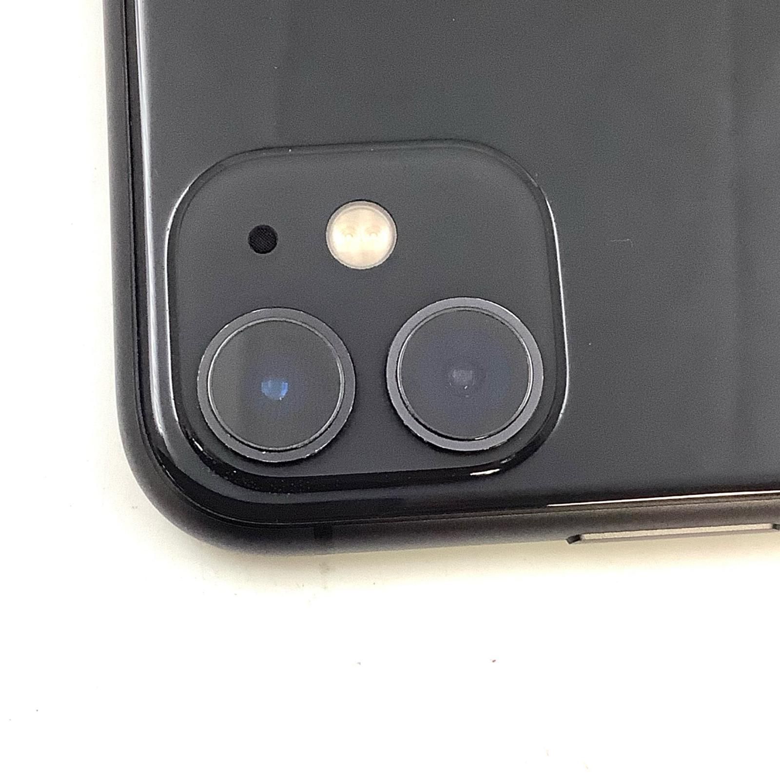 iPhone 11 64GB ブラック docomo 白ロム - メルカリ