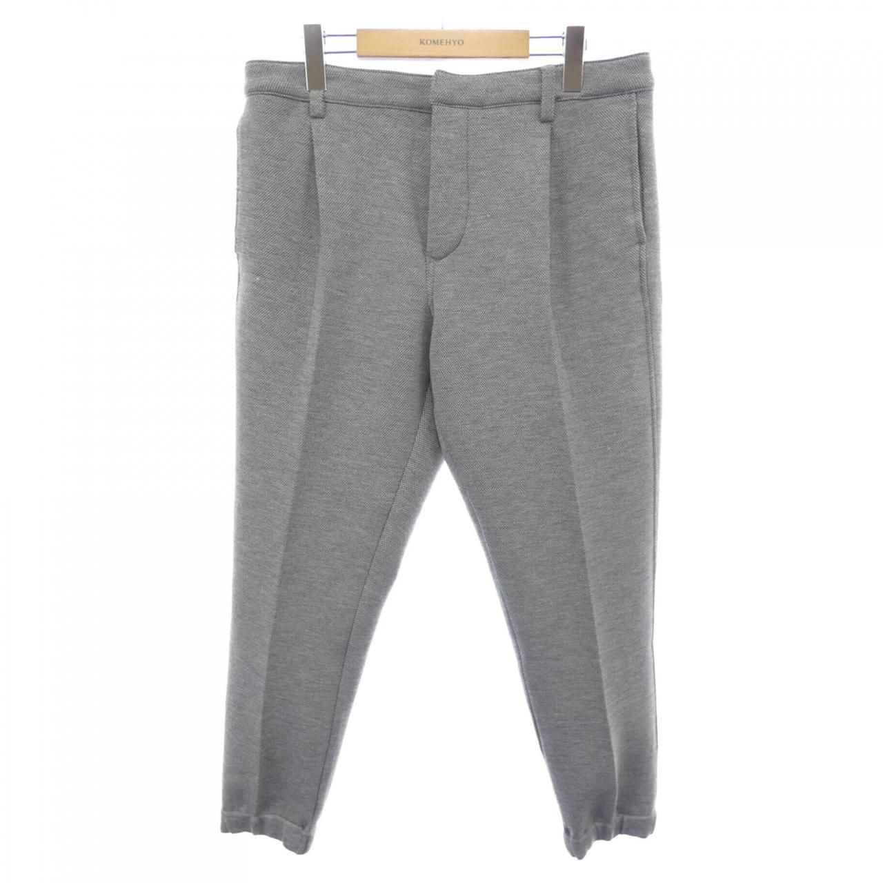 エンポリオアルマーニ EMPORIO ARMANI パンツ