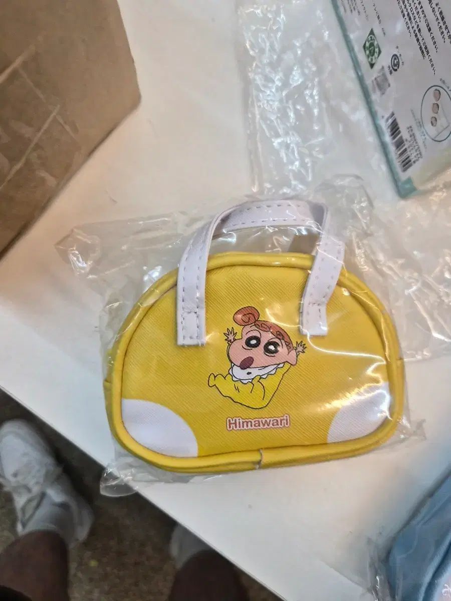 クレヨンしんちゃん ひまわり ポーチ