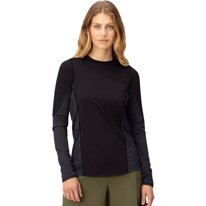 ノローナ レディース トップス Tシャツ 長袖 Norrona Senja Equaliser Lightweight LongSleeve Top Womens Caviar