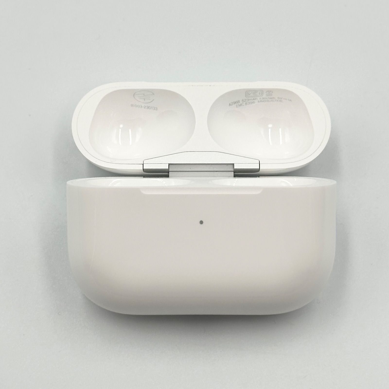 Apple AirPods Pro 第2世代 充電ケースのみ A2968 正規品 type-C 【24