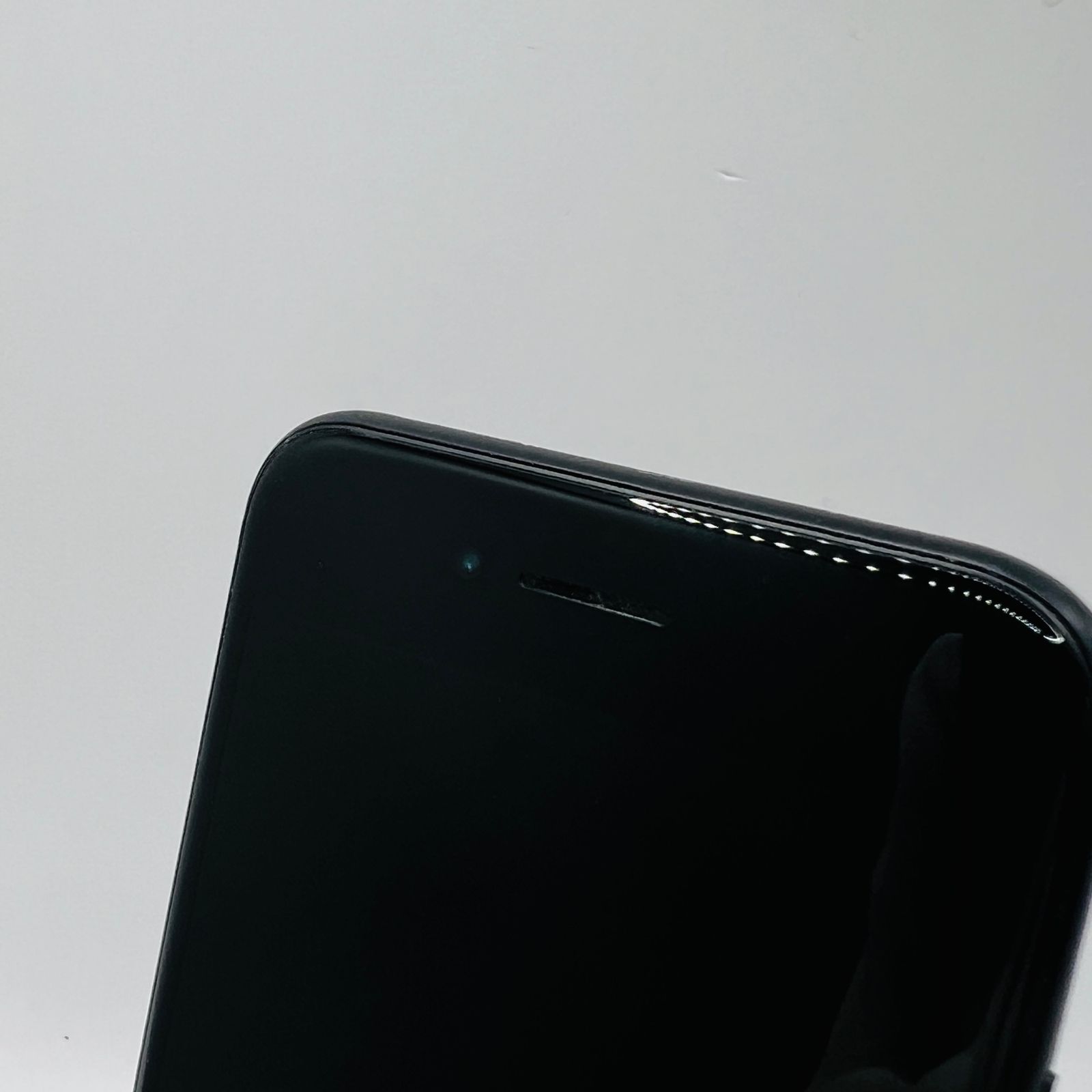 iPhone SE2 64GB ブラック SIMフリー 美品 - メルカリ