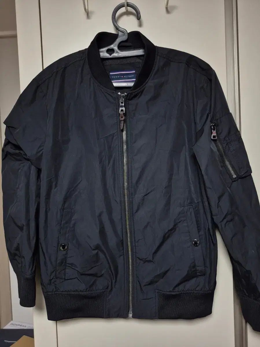Tommy Hilfiger トミーヒルフィガー 正規品 ブルゾン メンズ ジャケット アウター 95 サイズ 出品 6,642円