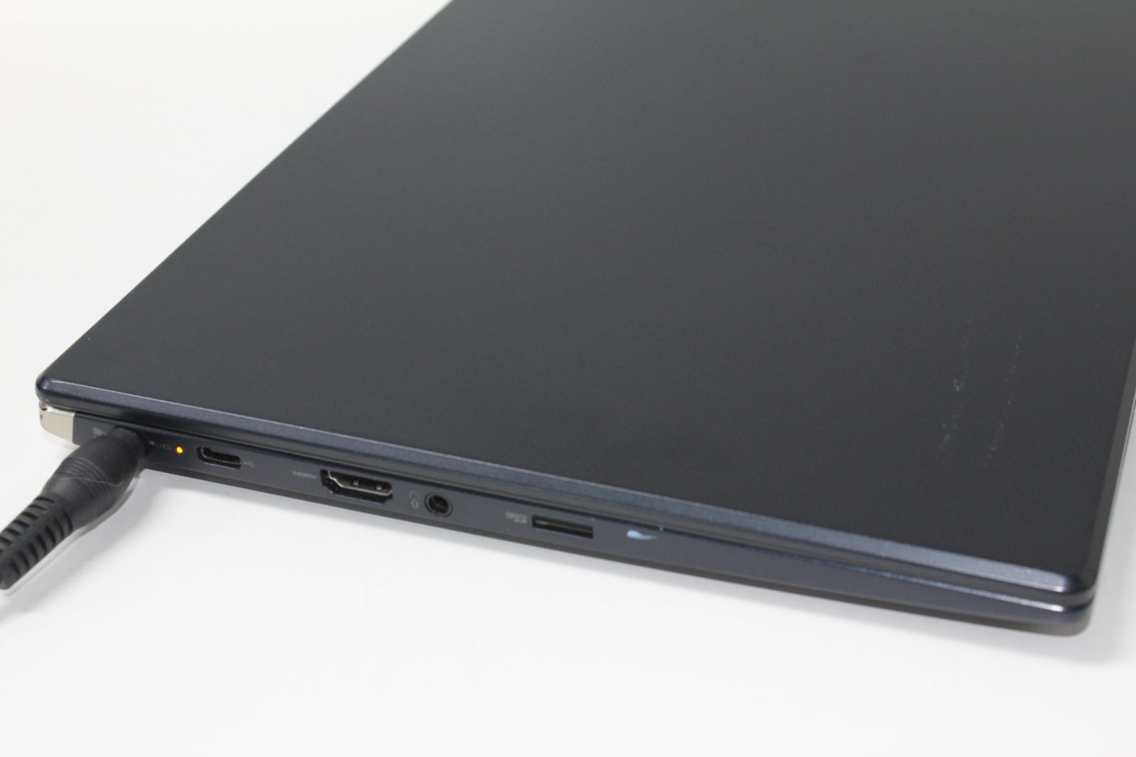 現状品/中古ノートPC】東芝〈dynabook G83/DN〉第8世代Core i5 