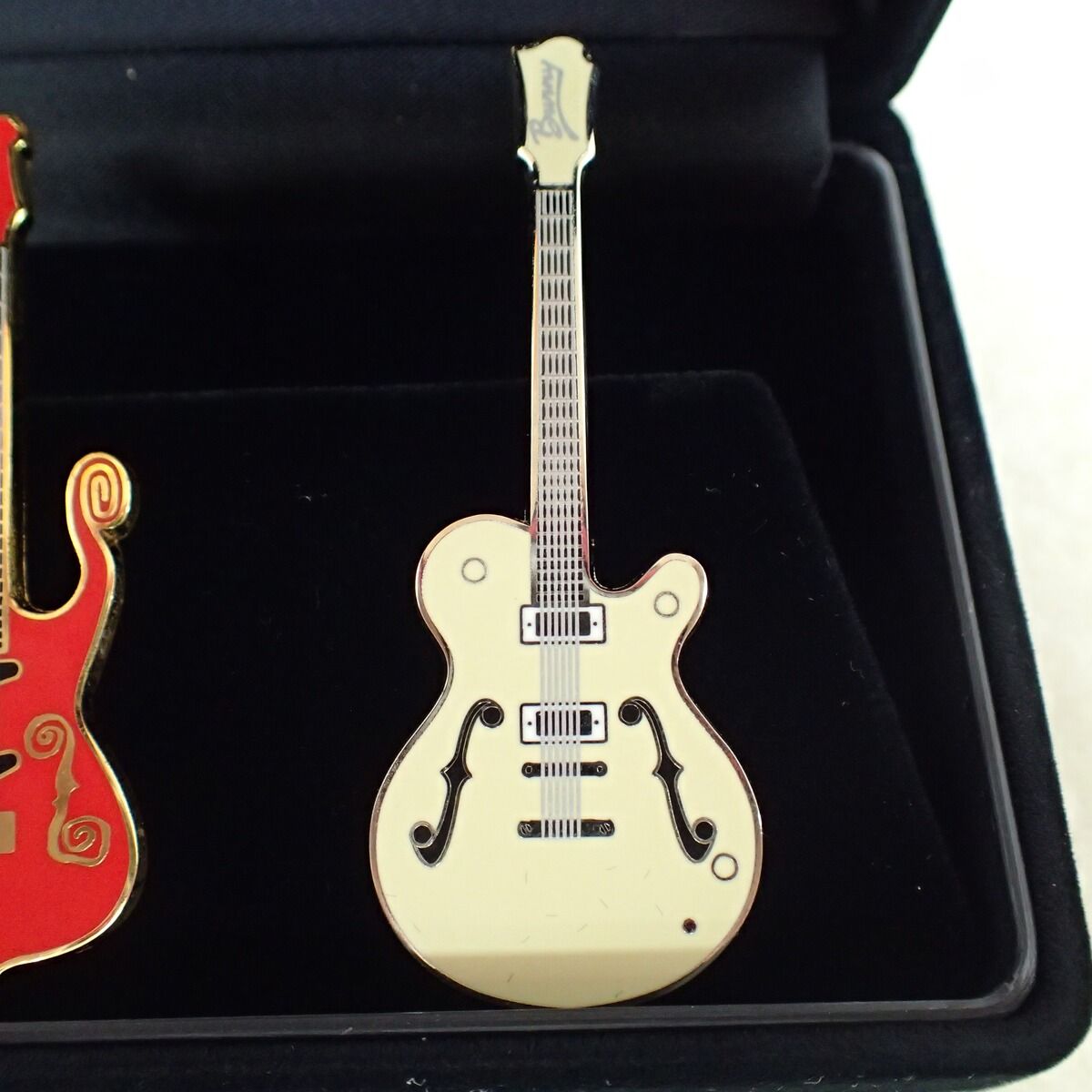 BUCK-TICK DEBUT 20th Anniversary ピンズ BUCK-TICK ピンズ セット 20th Anniversary Series【IO - メルカリ