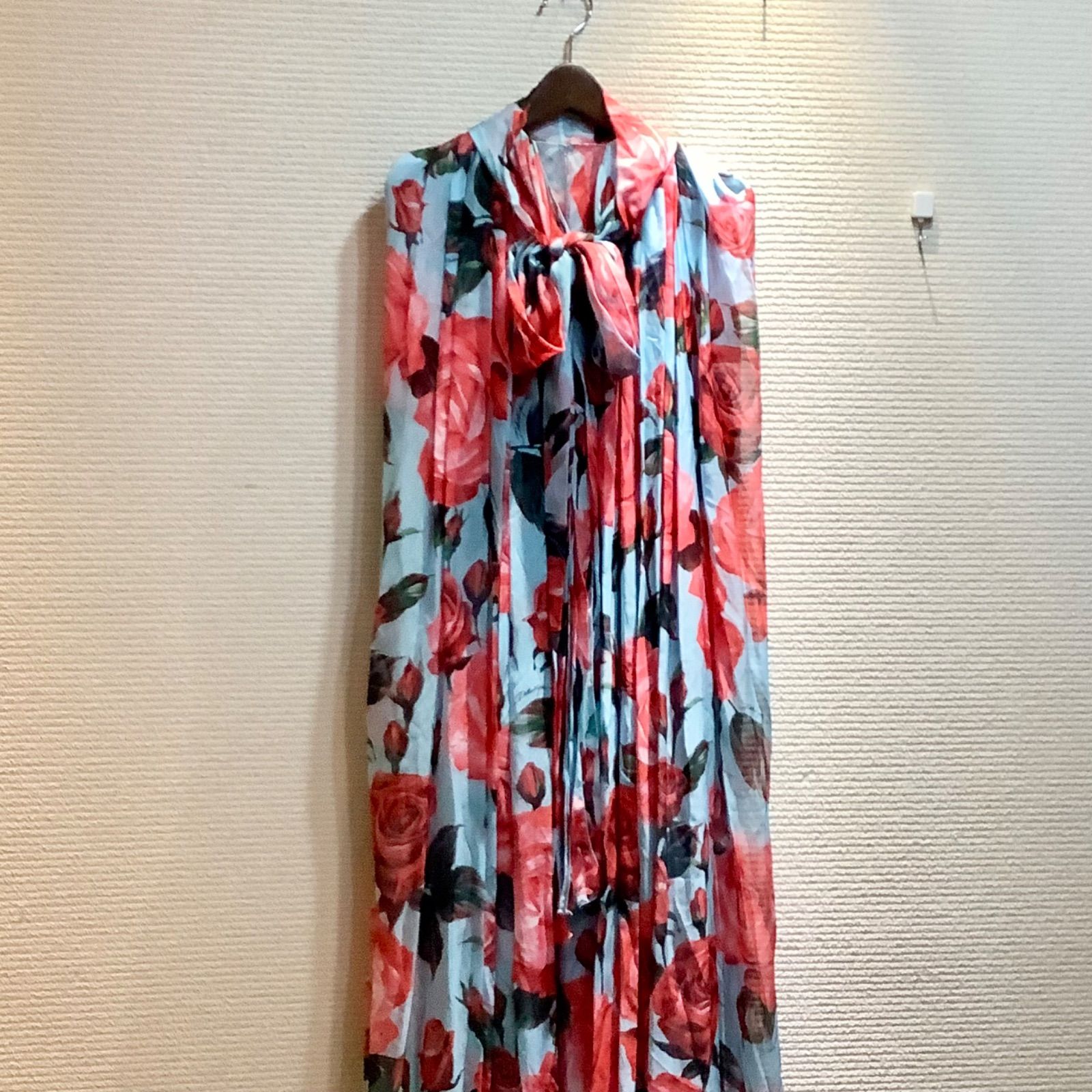 ドルチェ＆ガッバーナ DOLCE&GABBANA 22AW ROSE 薔薇柄 シフォン ドレス ワンピース ブルー ピンク [38] レディース D701/T66 36,399円