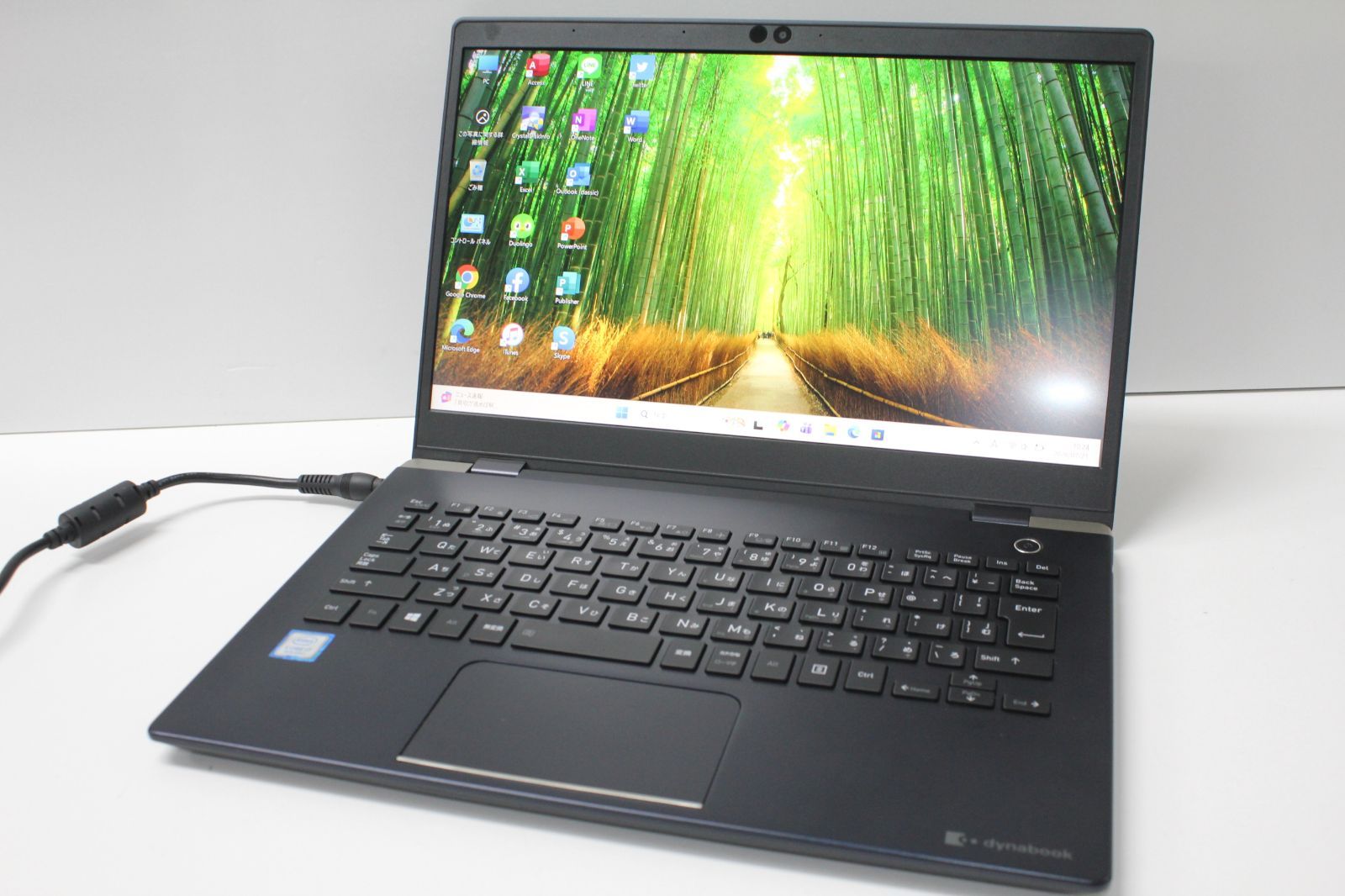 現状品/中古ノートPC】東芝〈dynabook P1-G7JP-BL〉第8世代Core i7