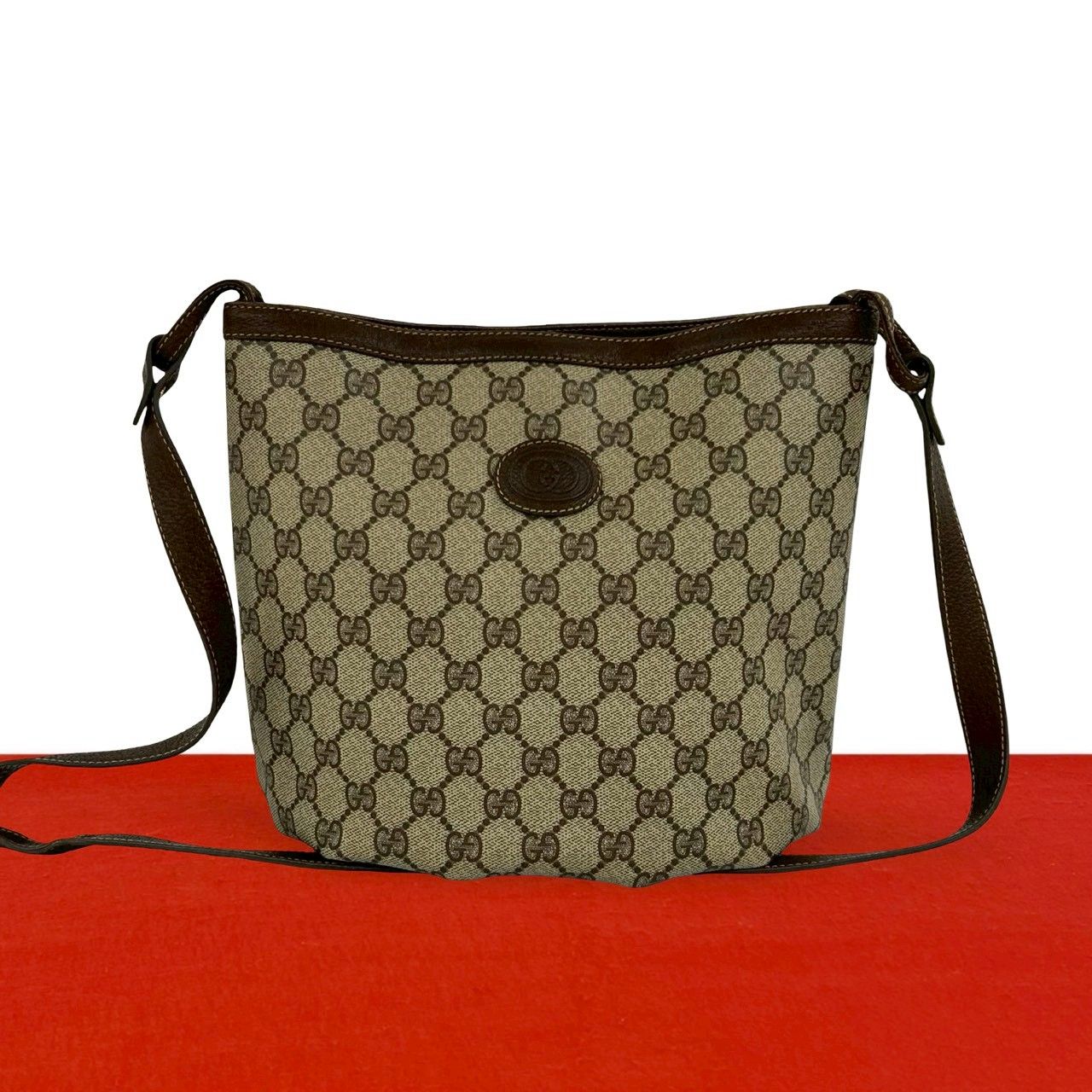 ショルダーバッグ サコッシュ ポシェットggレザー ブラウン GUCCI