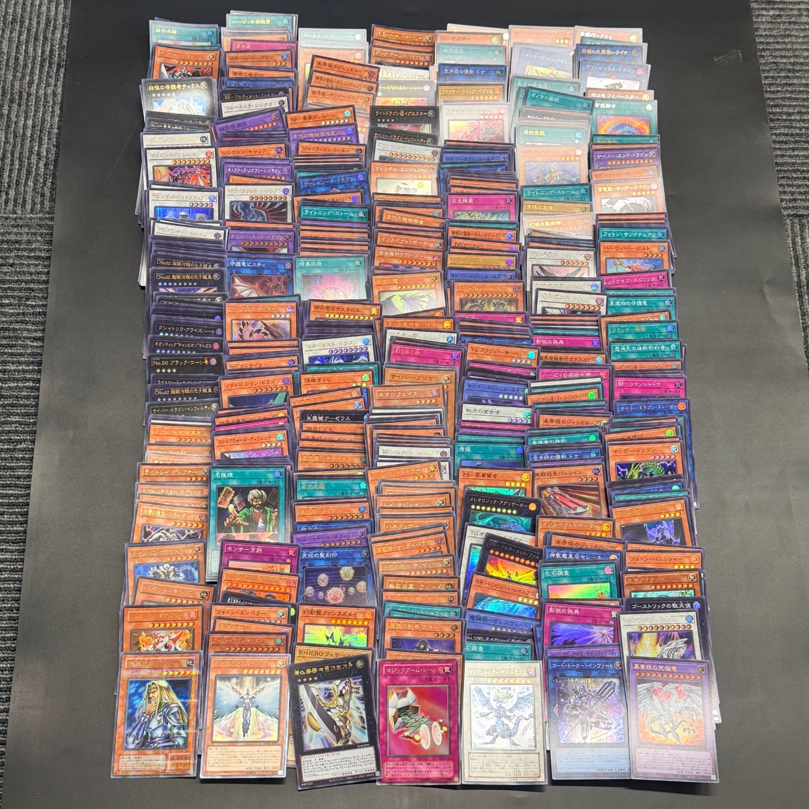 遊戯王 光り物 大量 3000枚 まとめ売り スーパー以上 トレカ 遊戯王 トレカ 約1200枚まとめ売りセット [スーパーレア以上約700枚