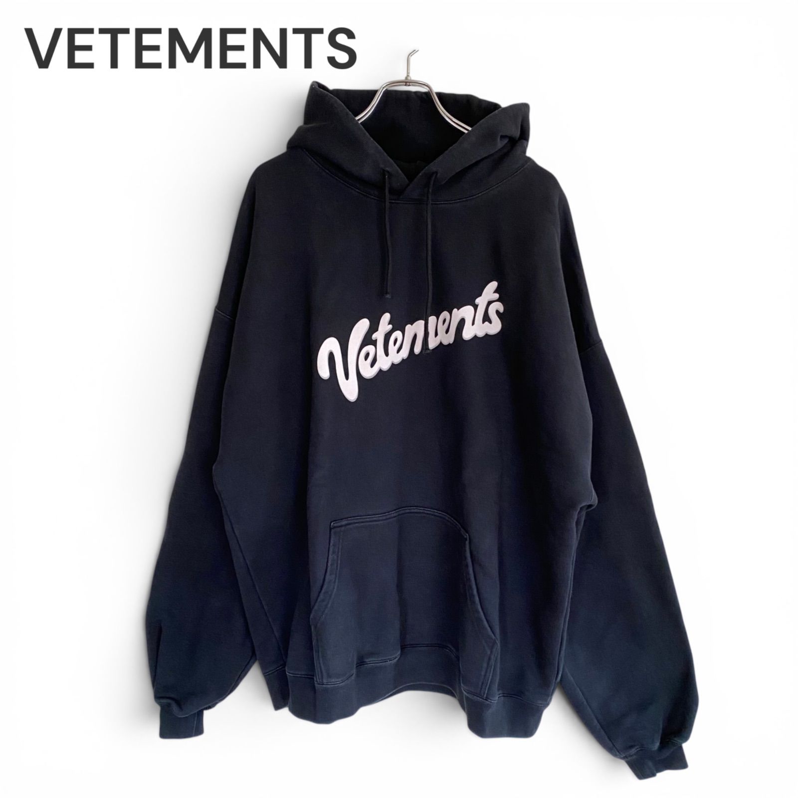 VETEMENTS ヴェトモン ブラック メンズ トップス 長袖 パーカー ユニ