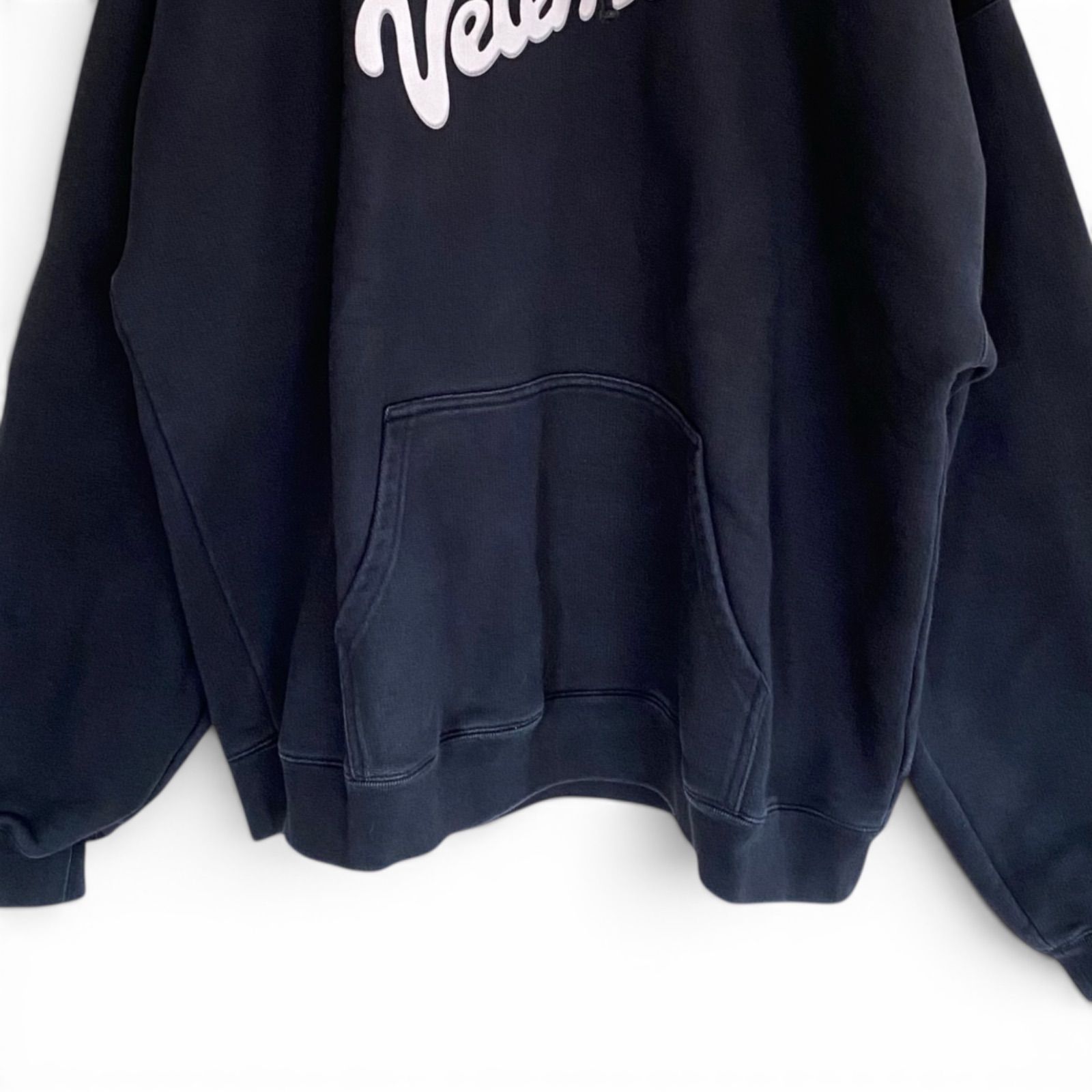 VETEMENTS ヴェトモン ブラック メンズ トップス 長袖 パーカー ユニ