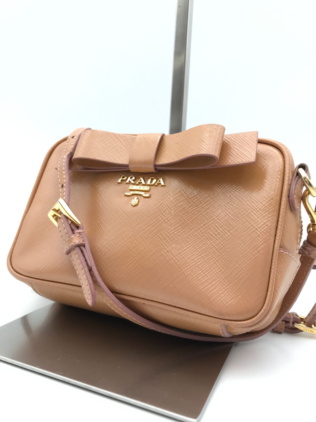PRADA　プラダ　ショルダーバッグ　ミニ　サフィアーノ　リボン　クロスボディ　ピンク系　2758