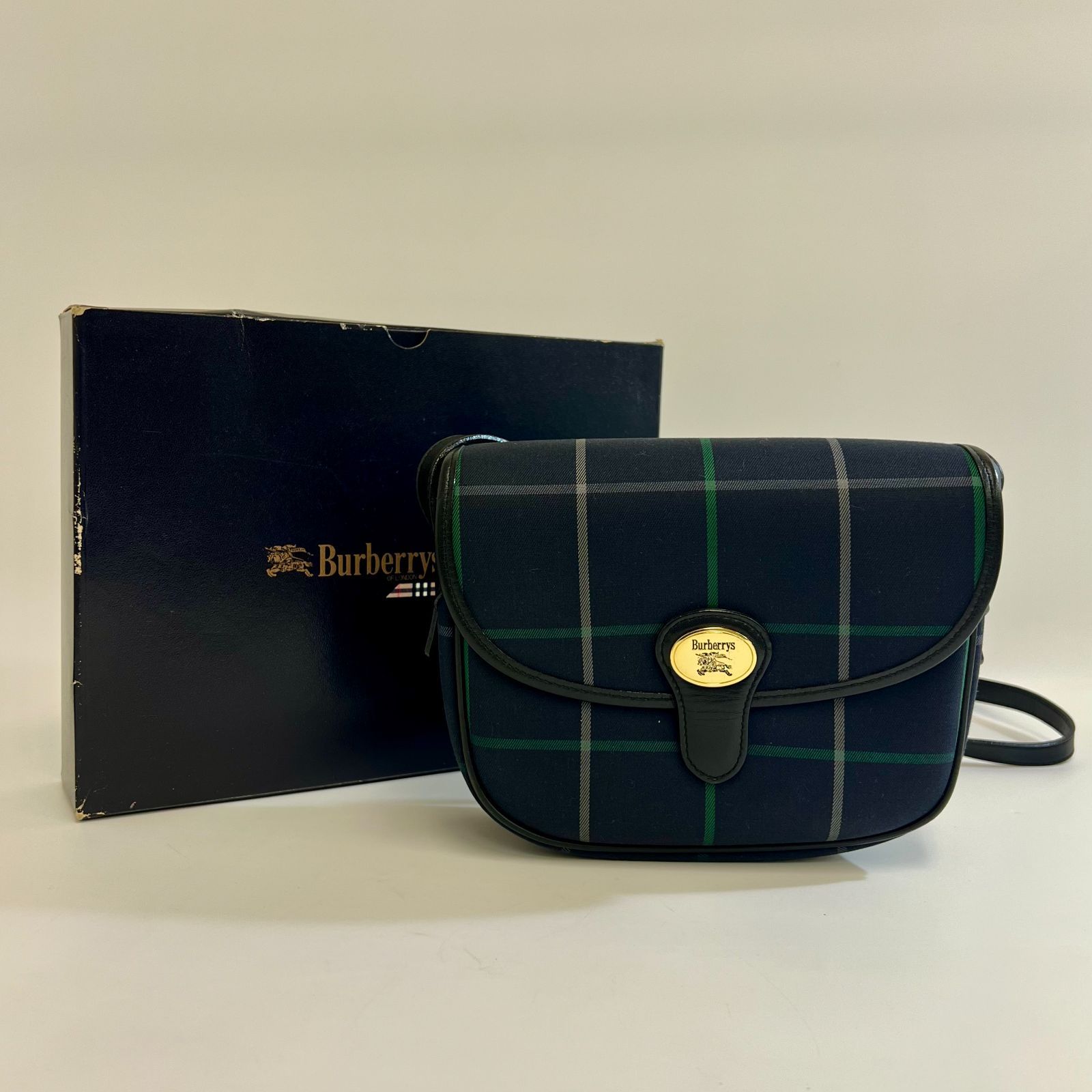 美品 Burberrys チェック ショルダーバッグ ヴィンテージ ネイビー Burberrys バーバリーズ ショルダーバッグ チェック柄 ネイビー