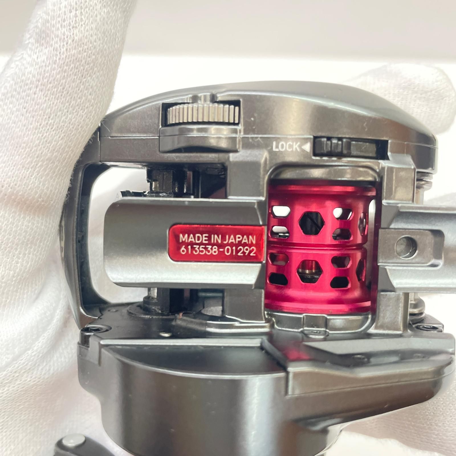 瀬戸大橋店】 中古 Daiwa | ダイワ リール 20スティーズAIRTW500XXH
