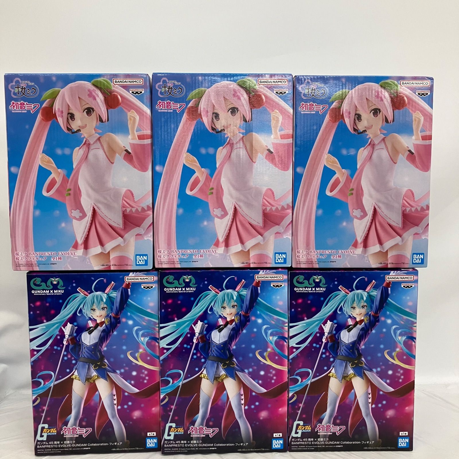 【未開封／送料込／３２PCS】美少女　フィギュア　セット 未開封 初音ミク 桜ミク BANPRESTOEVOLVE 他フィギュア 6個セット