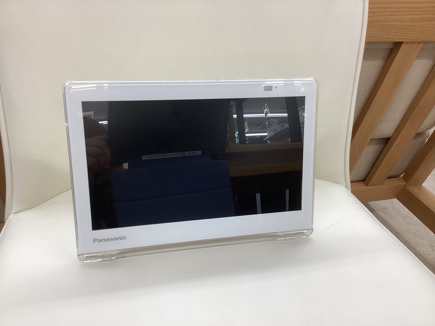 Panasonic ポータブルテレビ（UN-10CE8D） ジャンク】パナソニック プライベート・ビエラ UN-10CE8D モニター単体