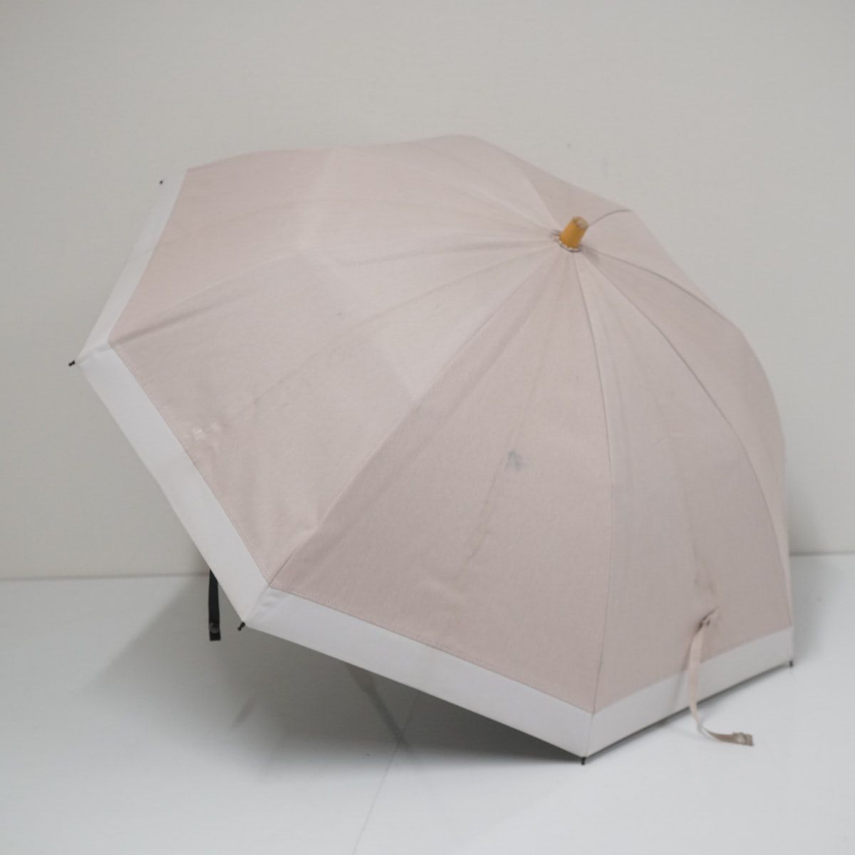 サンバリア100 完全遮光折日傘 USED品 2段折 コンビmoku ピンク UV 遮