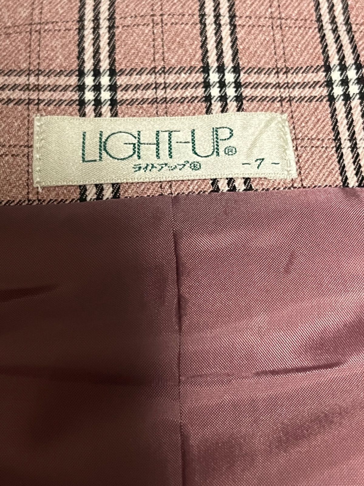 https://assets.mercari-shops-static.com/-/large/plain/2JUGQobyHZTtmMMyRfV7eT.jpg@jpg