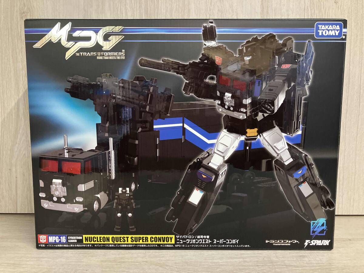 トランスフォｰマｰ MPG-16 ニュｰクリオンクエスト スｰパｰコンボイ T