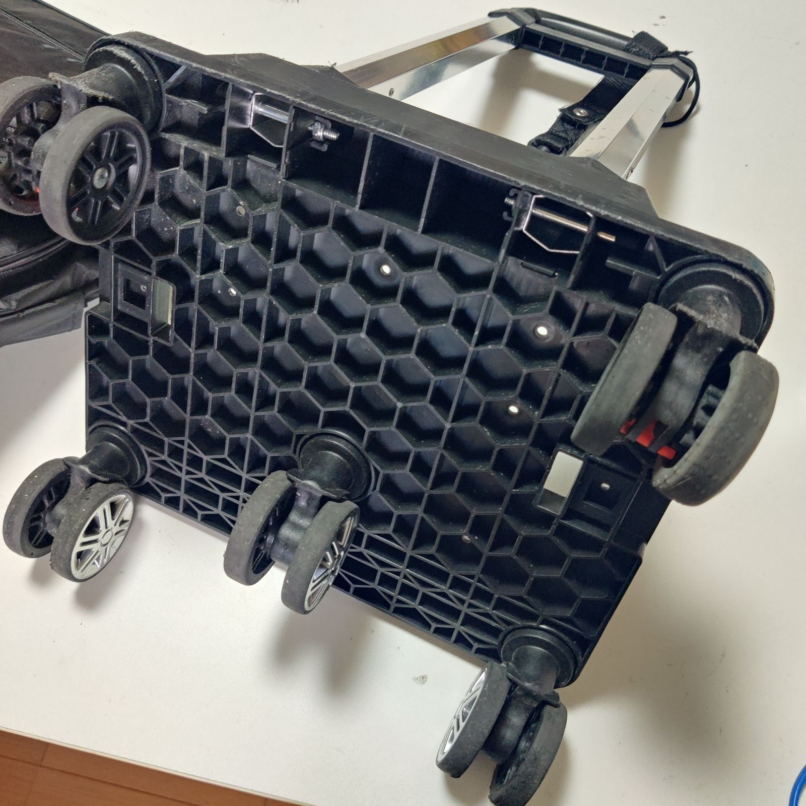 訳アリ】【5輪+大容量45L+保冷機能付き+EVAライニング】ショッピング