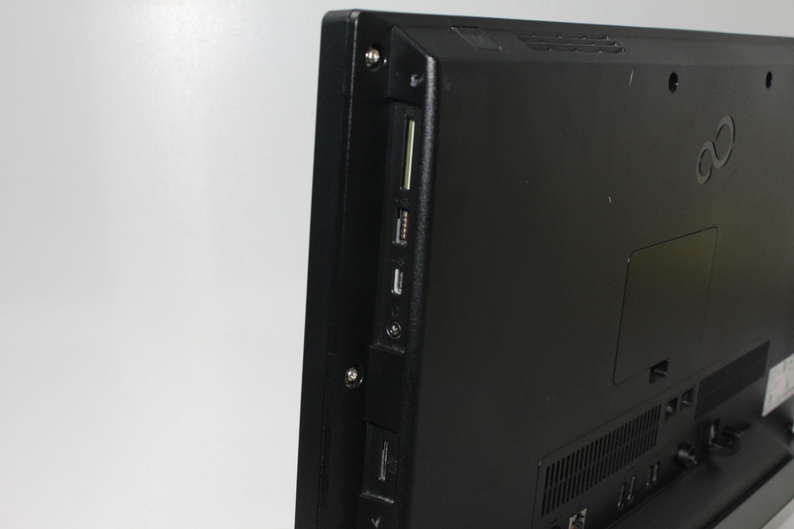 【中古一体型デスクトップ】富士通〈ESPRIMO FH77/E3〉第11世代Core i7/SSD512GB/メモリ8GB ⑥ 中古一体型デスクトップ】富士通〈ESPRIMO FH77/E3〉第11世代Core i7