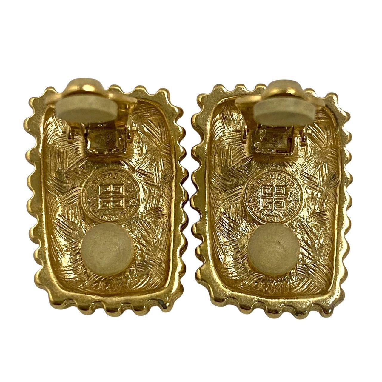 ✨GIVENCHY✨ジバンシー✨ゴールド✨ヴィンテージ✨イヤリング✨ GIVENCHY】ロゴ イヤリング ゴールド/金カラー スクエア ヴィンテージ