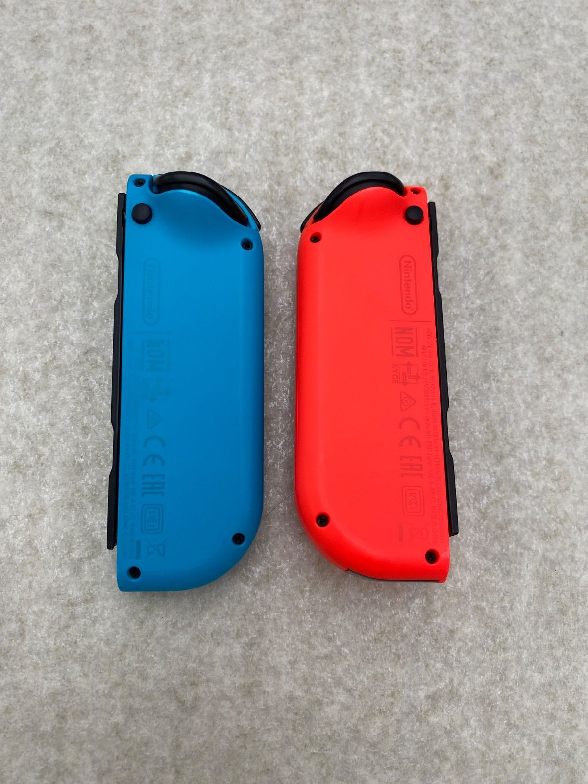 ◇Nintendo Switch Joy－Con（L） ネオンブルー／（R） ネオンレッド