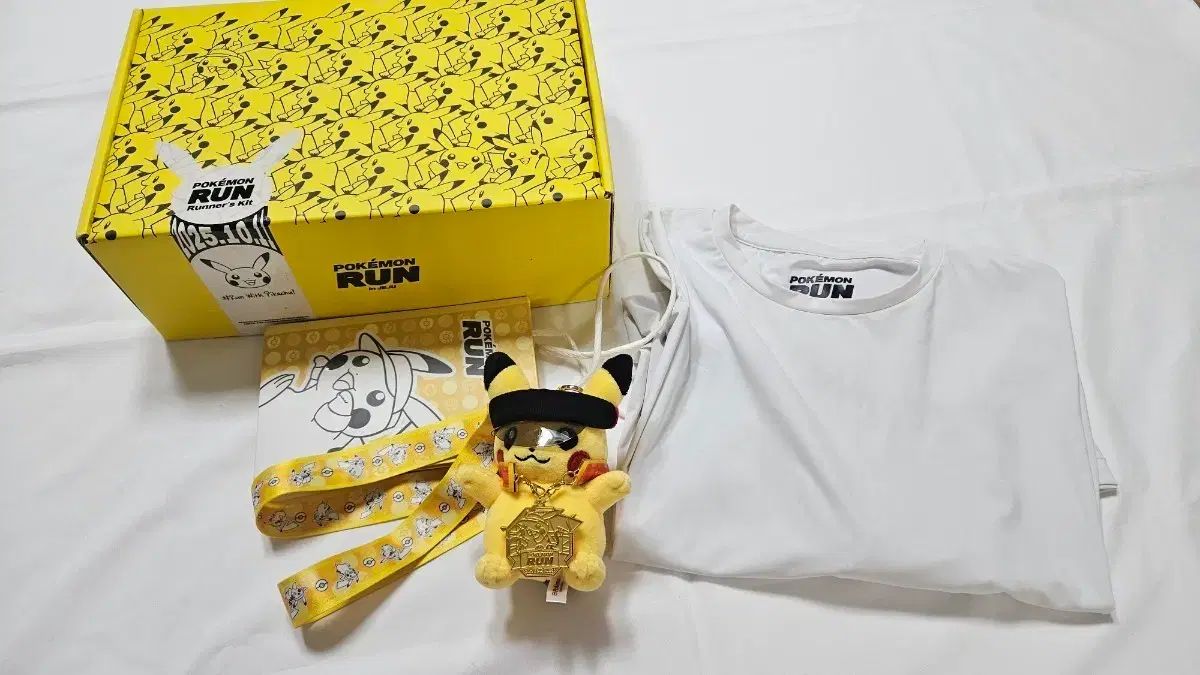 ポケットモンスターRUN チェジュ金メダル ピカチュウ ぬいぐるみ キーホルダー